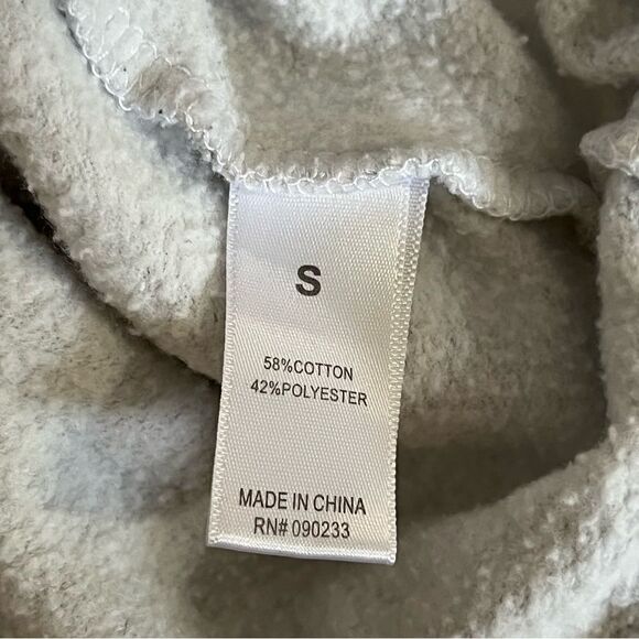 L.A. Hearts Grey and Purple Cropped Sweatshirt Women’s Small - Picture 3 of 4